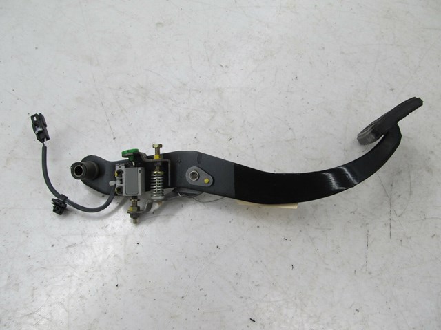 2001-2006 LEXUS LS430 OEM LEFT FRONT DRIVER SIDE BRAKE PEDAL ASSEMBLY 