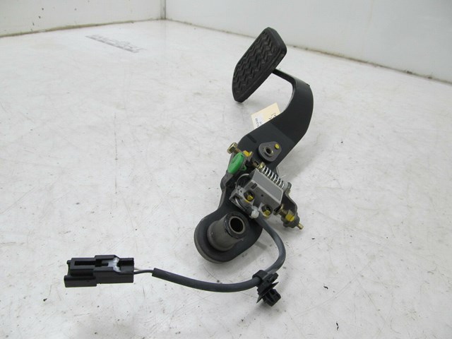 2001-2006 LEXUS LS430 OEM LEFT FRONT DRIVER SIDE BRAKE PEDAL ASSEMBLY 