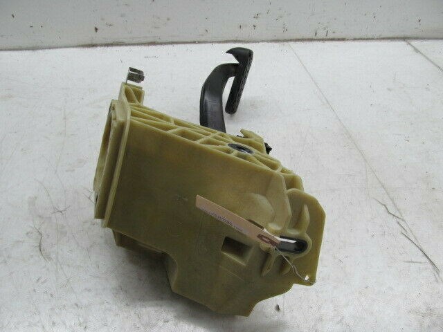 2006-2010 BMW 650i E64 E63 OEM LEFT FRONT DRIVER BRAKE PEDAL ASSEMBLY 