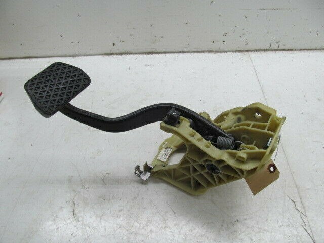 2006-2010 BMW 650i E64 E63 OEM LEFT FRONT DRIVER BRAKE PEDAL ASSEMBLY 