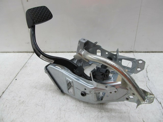 2004-2011 SAAB 9-3 AERO OEM LEFT FRONT BRAKE PEDAL ASSEMBLY 