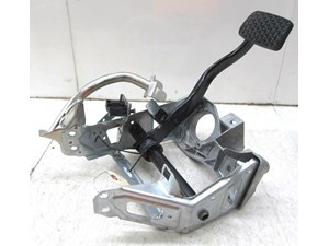 2004-2011 SAAB 9-3 AERO OEM LEFT FRONT BRAKE PEDAL ASSEMBLY 