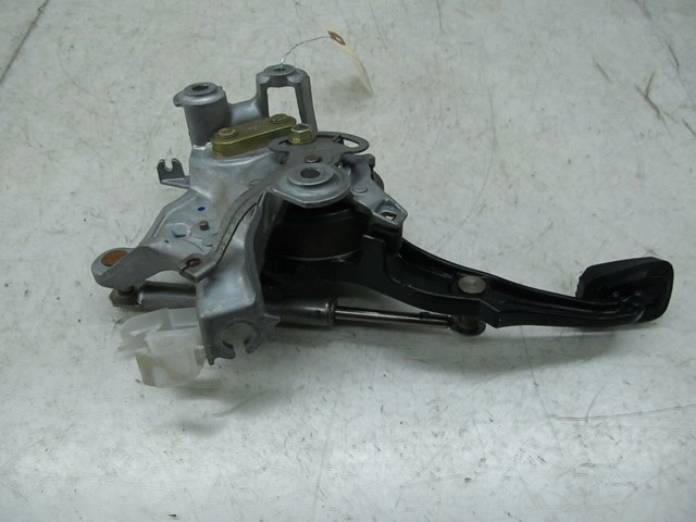 2001-2006 LEXUS LS430 OEM LEFT FRONT EMERGENCY PARKING BRAKE PEDAL ASSEMBLY 