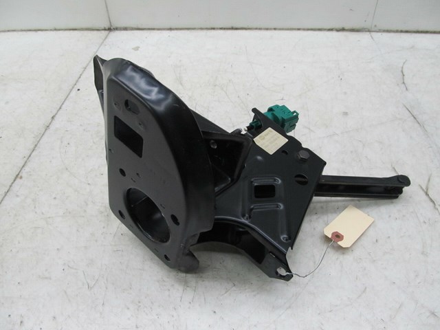 2000-2006 AUDI TT ROADSTER OEM LEFT FRONT BRAKE PEDAL ASSEMBLY 
