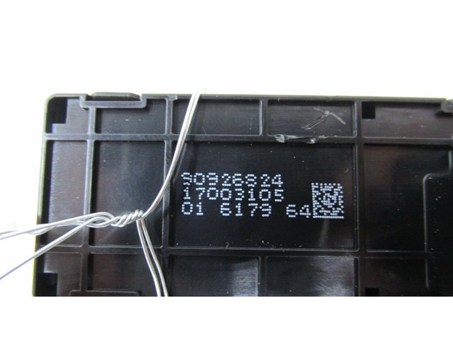 2017-2019 BUICK LACROSSE OEM  CENTER DASH TRACTION CONTROL SWITCH       