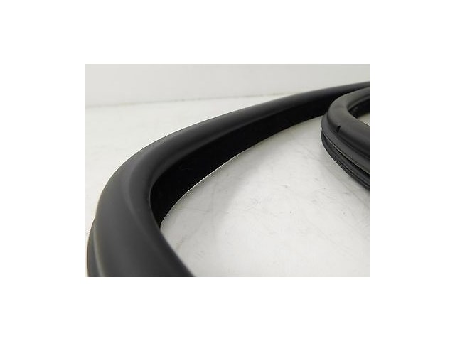 2008-2010 BMW 535i E60 OEM RIGHT REAR DOOR WEATHER SEAL RUBBER STRIP TRIM