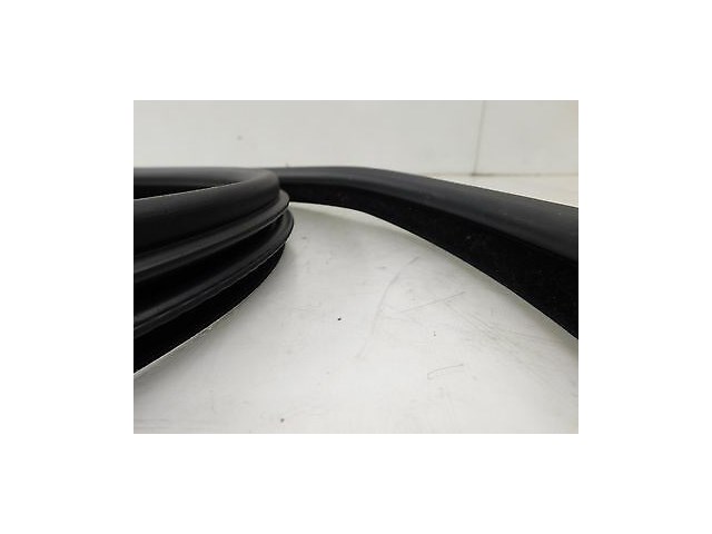 2008-2010 BMW 535i E60 OEM LEFT REAR DOOR WEATHER SEAL RUBBER STRIP TRIM