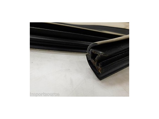 2005-2009 BUICK LACROSSE OEM LEFT REAR DOOR INTERIOR WEATHER SEAL TRIM