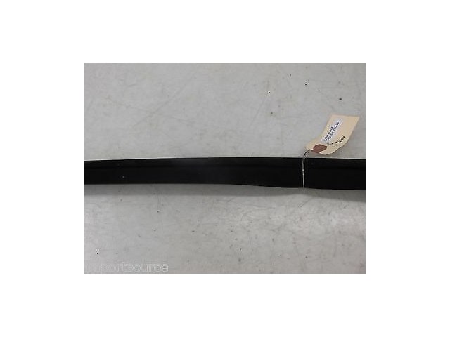 2005-2009 BUICK LACROSSE OEM RIGHT REAR DOOR WINDOW WEATHER SEAL TRIM 