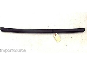 2005-2009 BUICK LACROSSE OEM RIGHT REAR DOOR WINDOW WEATHER SEAL TRIM 