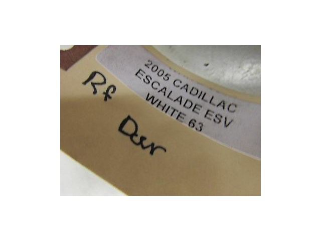 2002-2006 CADILLAC ESCALADE OEM RIGHT FRONT DOOR TRIP WEATHER SEAL STRIP 