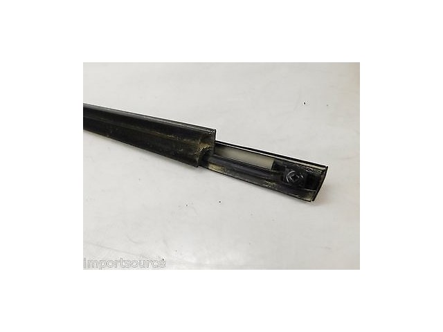 2013-2015 GMC ACADIA OEM RIGHT REAR PASSENGER DOOR WINDOW WEATHER SEAL TRIM