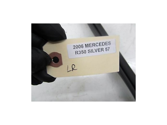  2006-2009 MERCEDES R350 W251 OEM LEFT REAR QUARTER GLASS RUBBER WEATHER SEAL