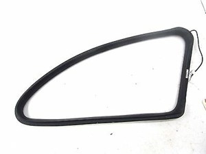  2006-2009 MERCEDES R350 W251 OEM LEFT REAR QUARTER GLASS RUBBER WEATHER SEAL