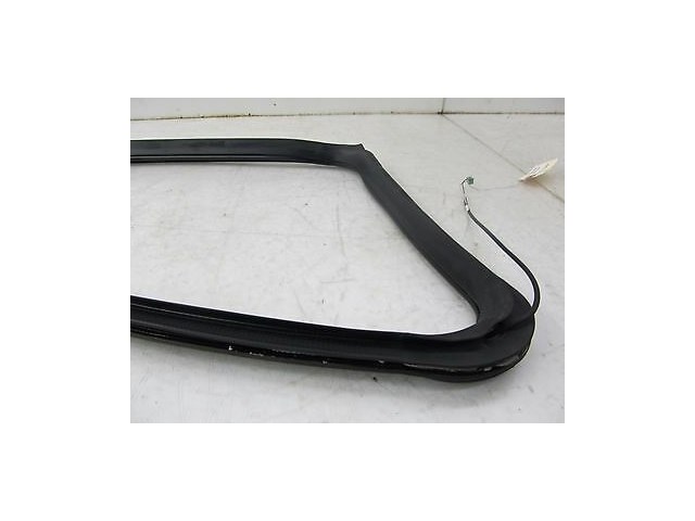  2006-2009 MERCEDES R350 W251 OEM RIGHT REAR QUARTER GLASS RUBBER WEATHER SEAL