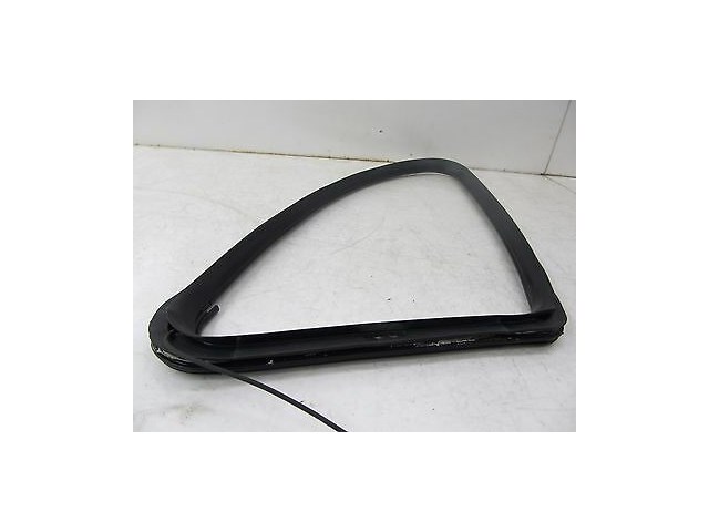  2006-2009 MERCEDES R350 W251 OEM RIGHT REAR QUARTER GLASS RUBBER WEATHER SEAL