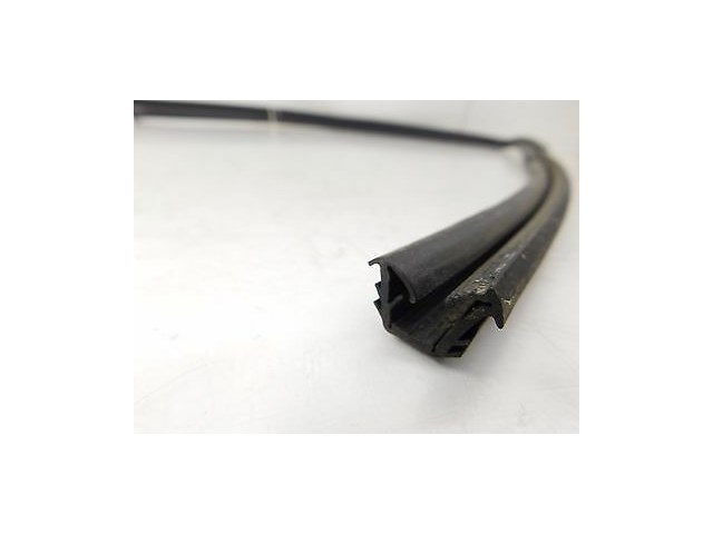2012-2015 TOYOTA PRIUS C OEM LEFT FRONT DOOR WINDOW WEATHER SEAL RUBBER STRIP