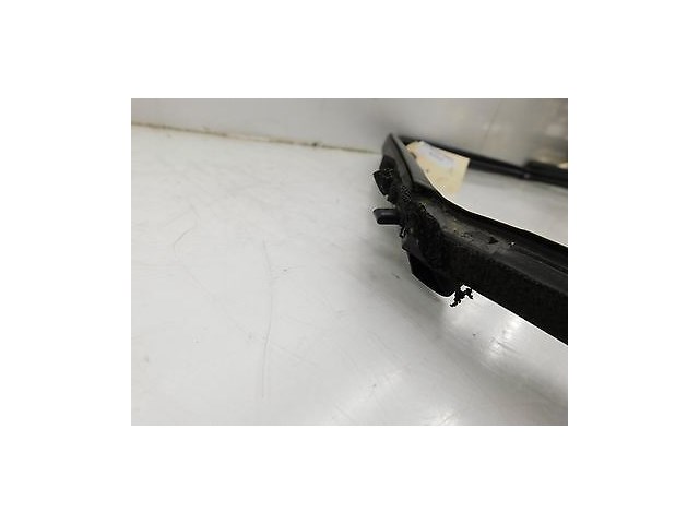 2012-2015 TOYOTA PRIUS C OEM LEFT FRONT DOOR WINDOW WEATHER SEAL RUBBER STRIP