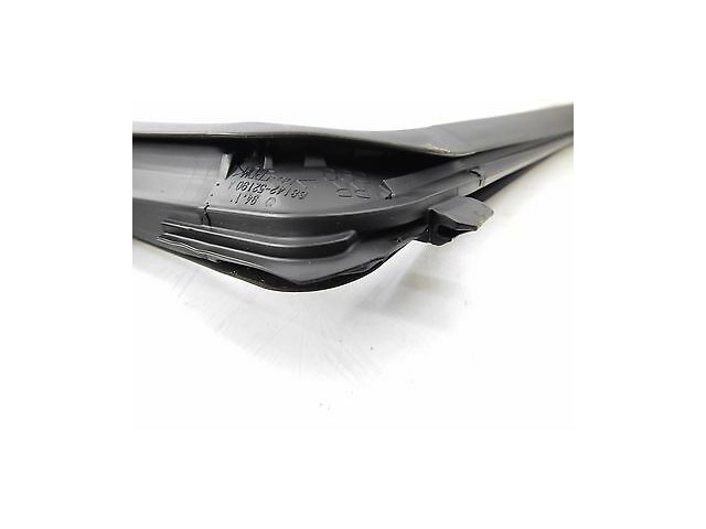 2012-2015 TOYOTA PRIUS C OEM RIGHT REAR DOOR WINDOW WEATHER SEAL RUBBER STRIP