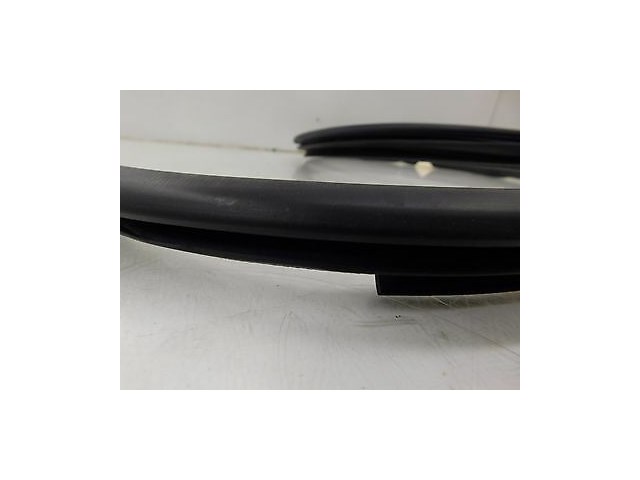 2012-2015 TOYOTA PRIUS C OEM RIGHT FRONT INTERIOR DOOR WEATHER SEAL RUBBER STRIP