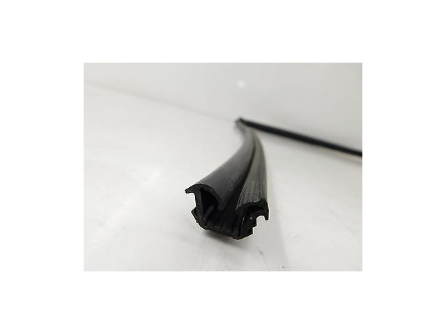 2012-2015 TOYOTA PRIUS C OEM LEFT REAR DOOR WINDOW WEATHER SEAL RUBBER STRIP