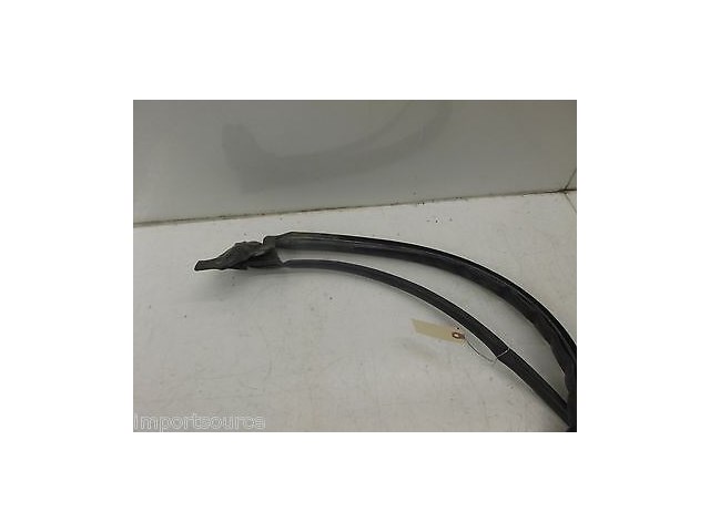 2003-2006 TOYOTA TUNDRA OEM LEFT REAR DRIVERS SIDE DOOR WINDOW WEATHER SEAL 
