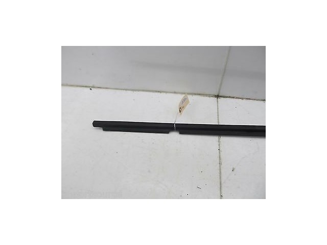 2003-2008 TOYOTA COROLLA OEM LEFT REAR DOOR WINDOW WEATHER SEAL  