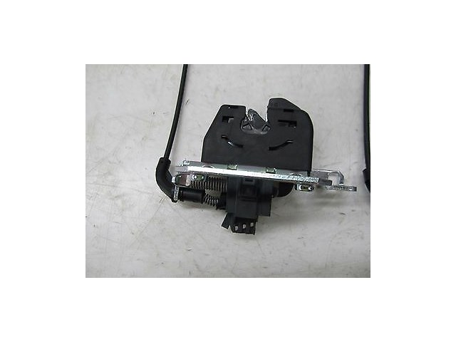 2012-2014 MERCEDES C250 W204 OEM REAR SEAT FOLD DOWN LOCK LATCH PAIR (2)