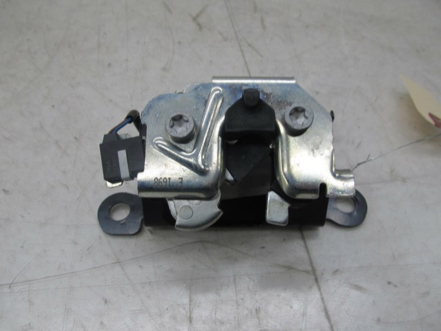  2004-2011 SAAB 9-3 OEM RIGHT REAR SEAT RELEASE LOCK LATCH 