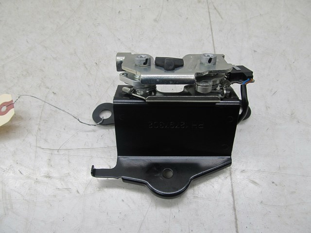  2004-2011 SAAB 9-3 OEM RIGHT REAR SEAT RELEASE LOCK LATCH 