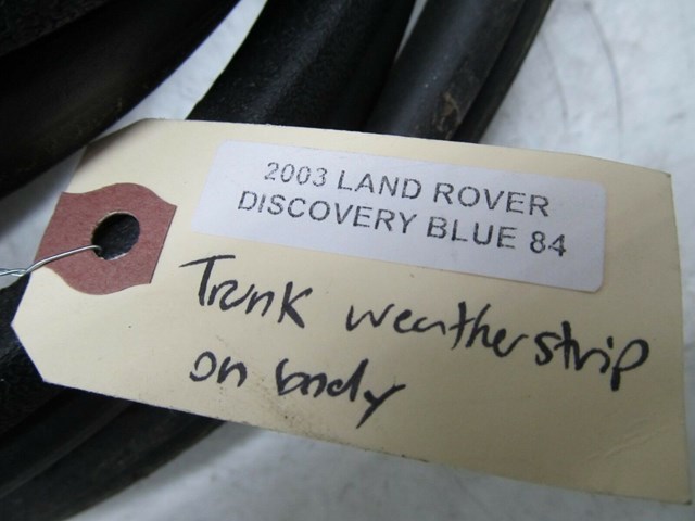 2003-2004 LAND ROVER DISCOVERY OEM TRUNK BODY WEATHER STRIP SEAL 