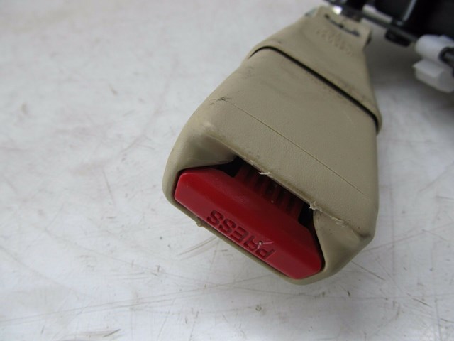 2007-2009 LEXUS LS460L XF40 OEM LEFT REAR SEAT BELT BUCKLE RECEIVER 