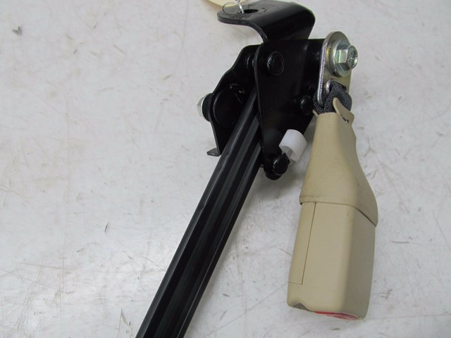 2007-2009 LEXUS LS460L XF40 OEM LEFT REAR SEAT BELT BUCKLE RECEIVER 