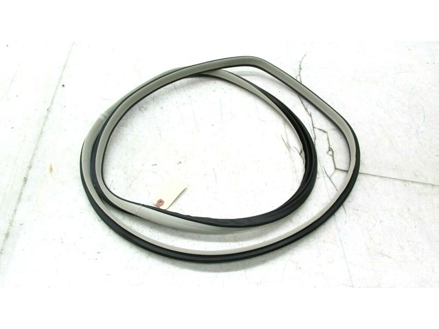 2011-2018 INFINITI M37 Q70 OEM RIGHT REAR DOOR ON BODY WEATHER STRIP SEAL   