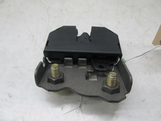 2002-2006 BMW M3 E46 COUPE OEM RIGHT REAR SEAT LOCK LATCH 