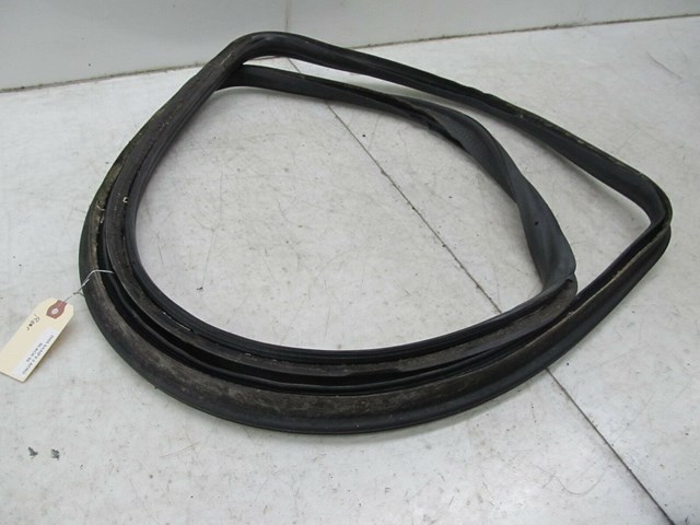 2004-2011 SAAB 9-3 OEM REAR WEATHER STRIP SEAL  476387035