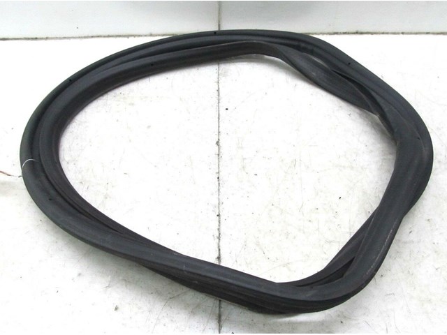 2004-2011 SAAB 9-3 OEM REAR WEATHER STRIP SEAL  476387035