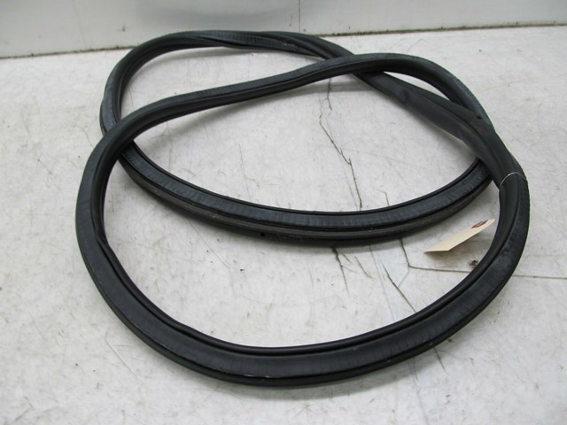 2005-2008 AUDI A6 C6 OEM REAR TRUNK WEATHER STRIP SEAL 