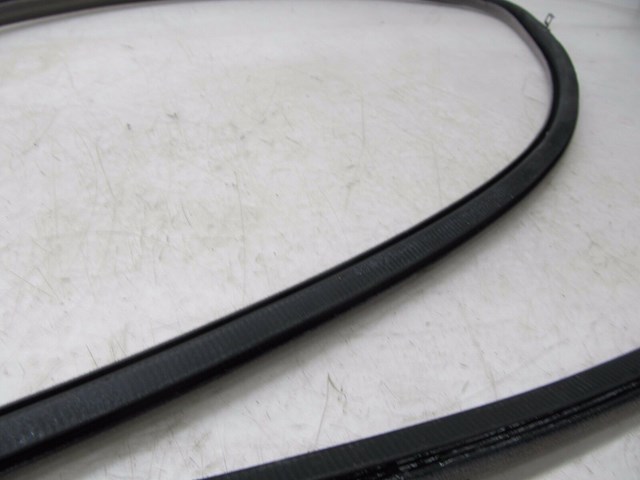 2007-2009 LEXUS LS460L XF40 OEM LEFT REAR DRIVER SIDE DOOR WEATHER STRIP SEAL