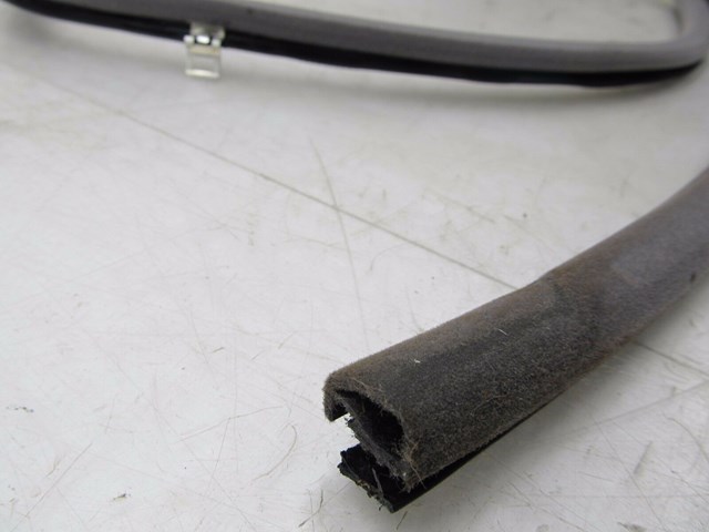 2007-2009 LEXUS LS460L XF40 OEM LEFT REAR DRIVER SIDE DOOR WEATHER STRIP SEAL