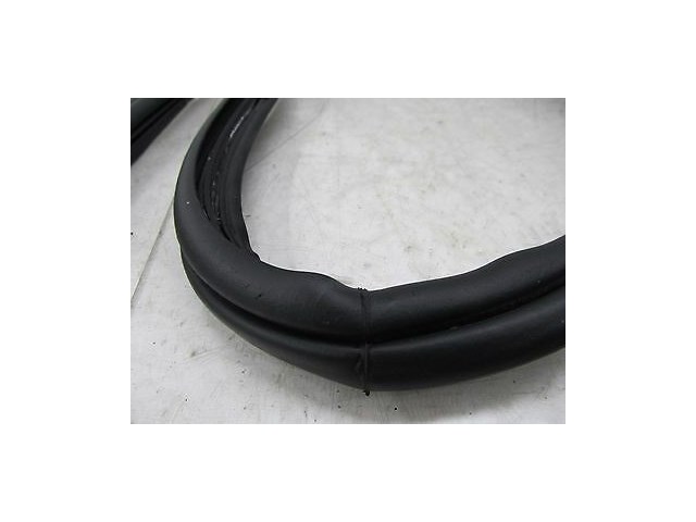 2004-2008 MASERATI QUATTROPORTE M139 OEM REAR TRUNK WEATHER STRIP RUBBER SEAL