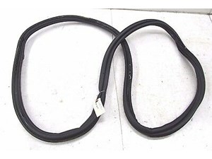 2004-2008 MASERATI QUATTROPORTE M139 OEM REAR TRUNK WEATHER STRIP RUBBER SEAL