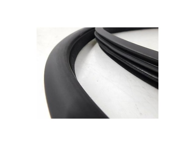 2004-2008 MASERATI QUATTROPORTE M139 OEM LEFT FRONT DRIVER DOOR WEATHER STRIP