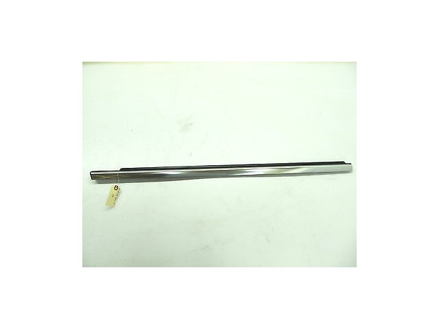 2006-2009 MERCEDES R350 W251 OEM RIGHT FRONT EXTERIOR WINDOW WEATHER STRIP TRIM
