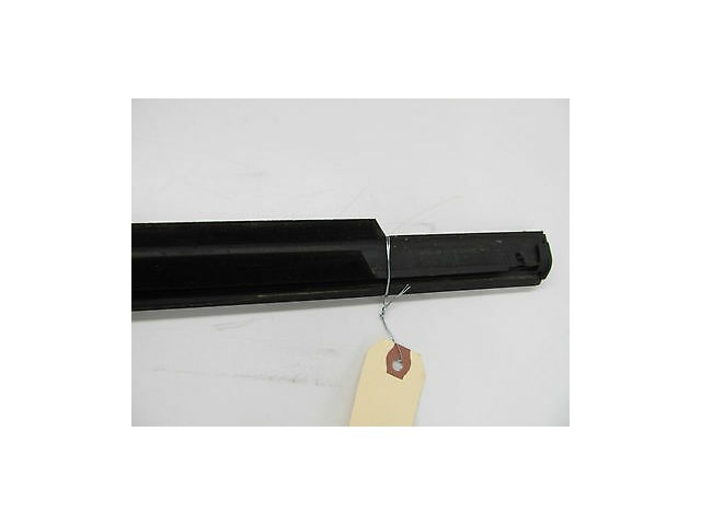 2006-2009 MERCEDES R350 W251 OEM RIGHT FRONT EXTERIOR WINDOW WEATHER STRIP TRIM