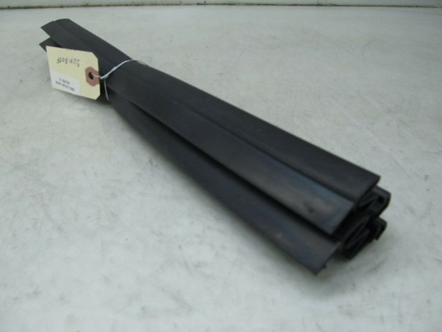 2001-2006 LEXUS LS430 OEM SUNROOF WEATHER STRIP PAIR (2)