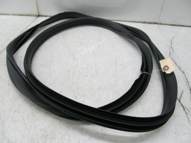 2013-2017 MAZDA 6 OEM LEFT REAR DOOR ON BODY WEATHER STRIP SEAL 
