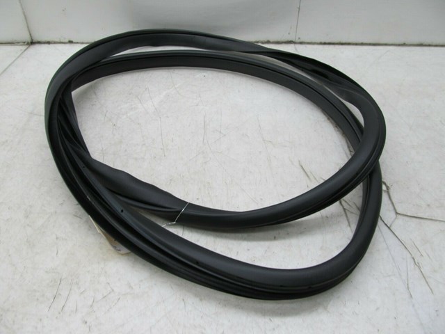 2013-2017 MAZDA 6 OEM LEFT REAR DOOR ON BODY WEATHER STRIP SEAL 