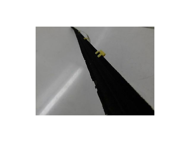 2007-2009 NISSAN QUEST OEM RIGHT FRONT PASSENGER WINDOW WEATHER STRIP SEAL TRIM