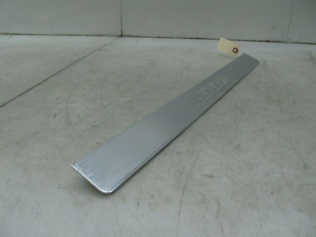 2007-2011 LEXUS GS350 OEM RIGHT FRONT LOWER DOOR EMBLEM